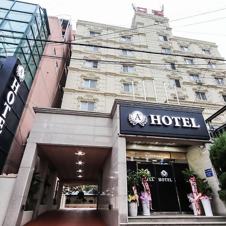 Geoje A-Plus Hotel Exteriör bild