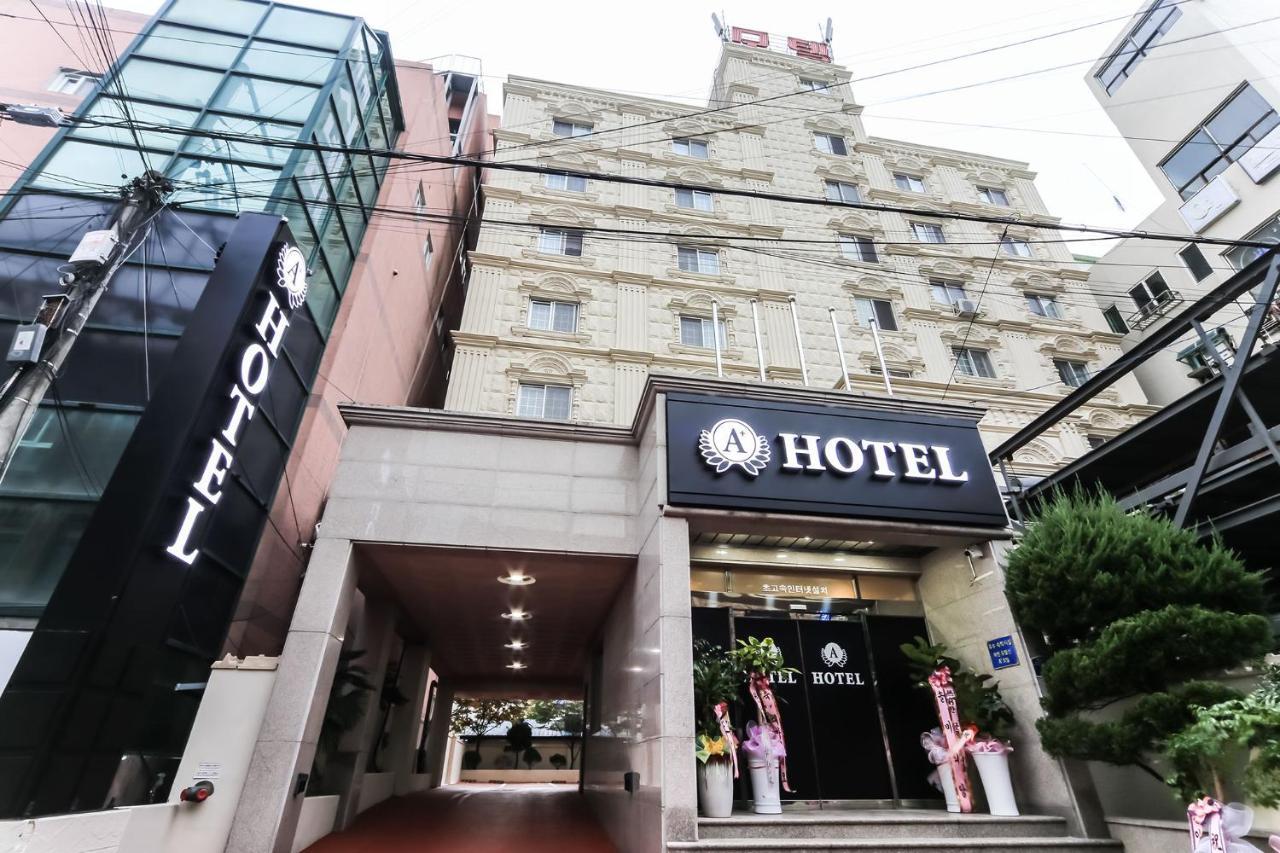 Geoje A-Plus Hotel Exteriör bild
